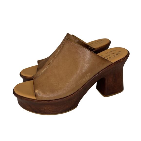 Kork Ease Shoes - Kork-Ease Cassia Platform Shoes Women's Size 9M Brown Leather Slip On Clogs Open